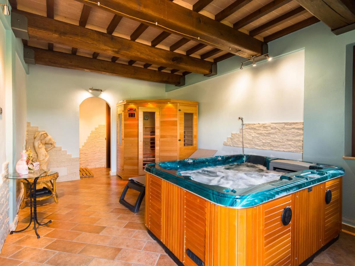 Belvilla By Oyo Il Leccio Perugia Room photo